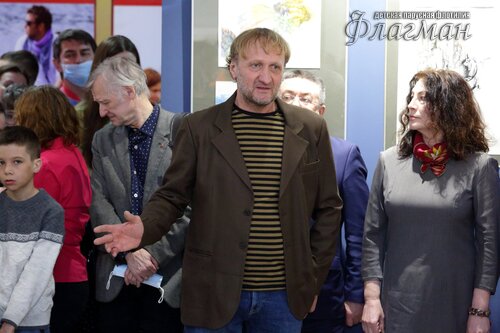 Открытие выставки работ  художника-иллюстратора Евгении Ивановны Стерлиговой YE1A0613